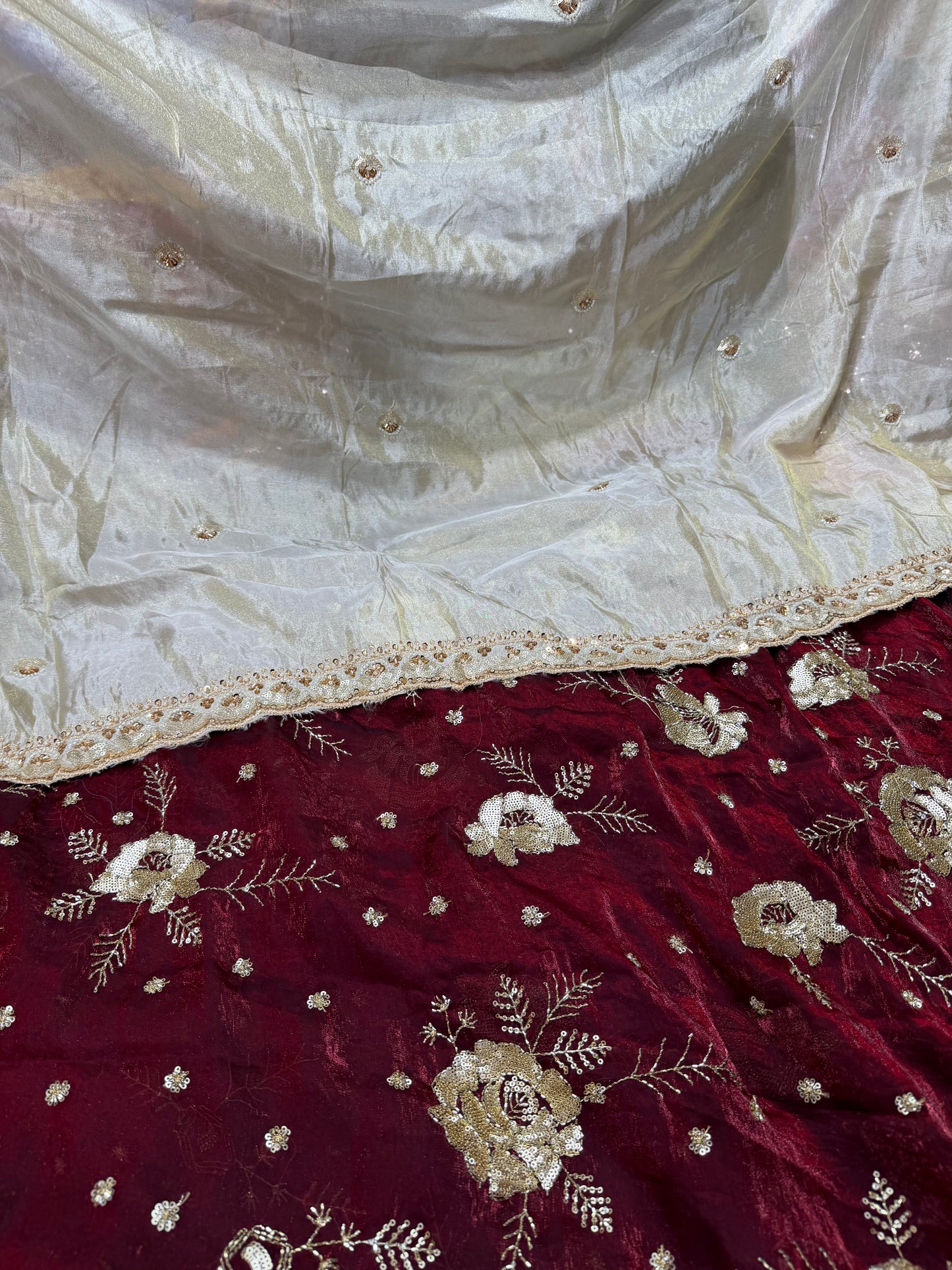 2 kurti
2 bottom
dupatta