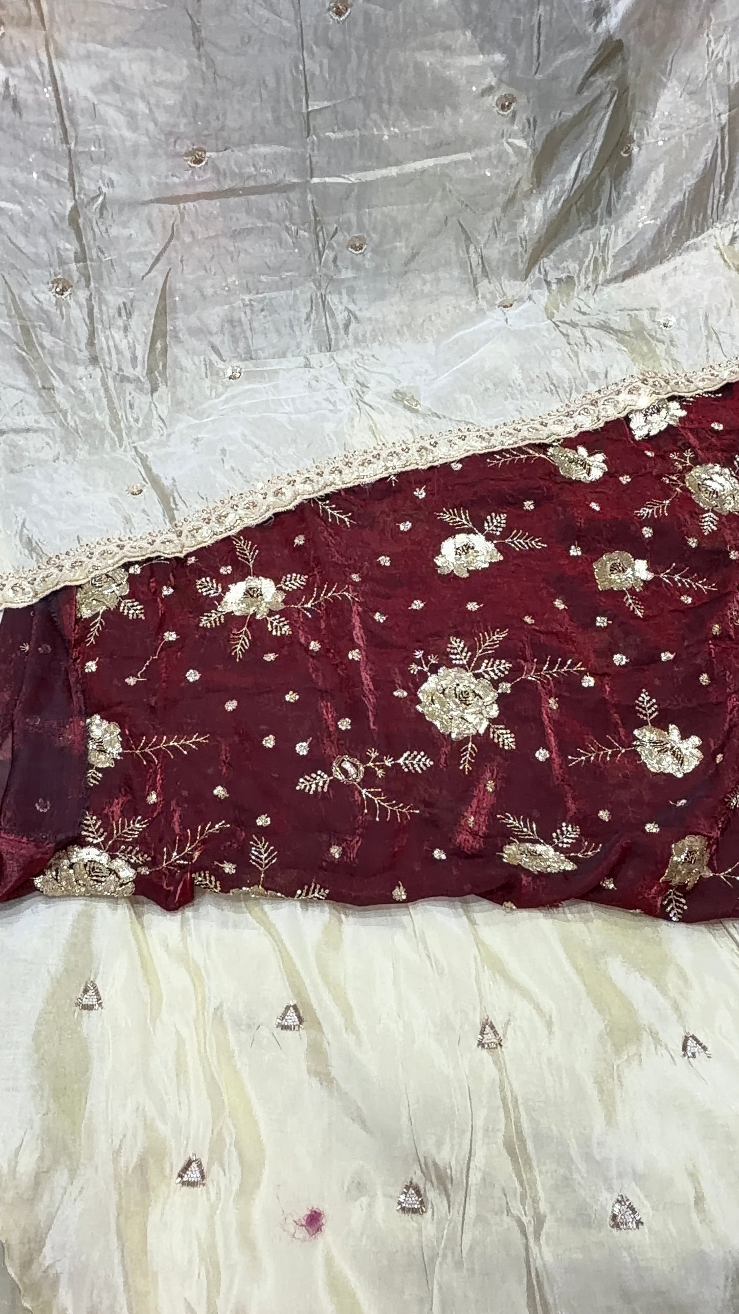 2 kurti 
2 bottom 
dupatta